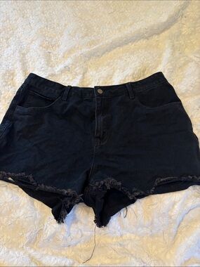SHEIN Black Frayed Hem Denim Shorts